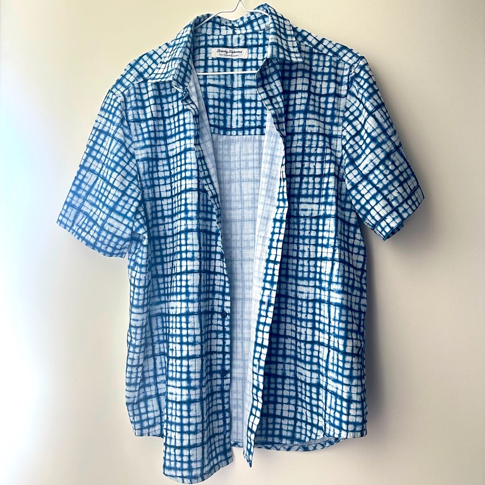 Tommy Bahama Men's Blue Checkered Shortsleeve Shirt